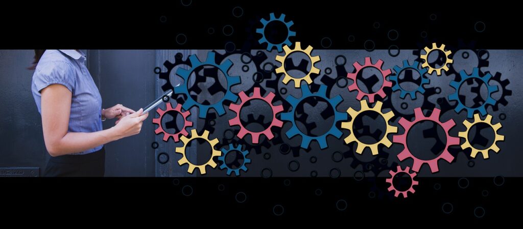 Business Woman Person Tablet Gears  - geralt / Pixabay